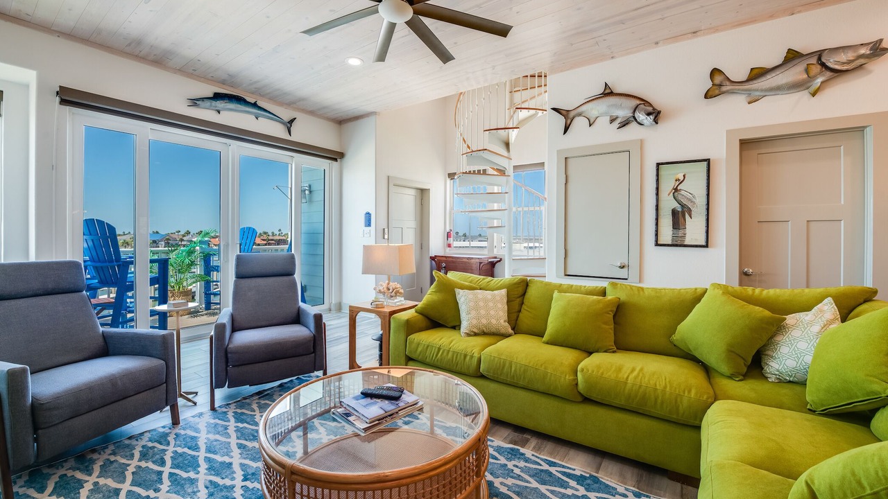 Photo of Patio Balcony in Island Moorings