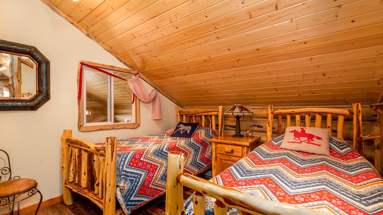 Photo of Bedroom in Broadwater County