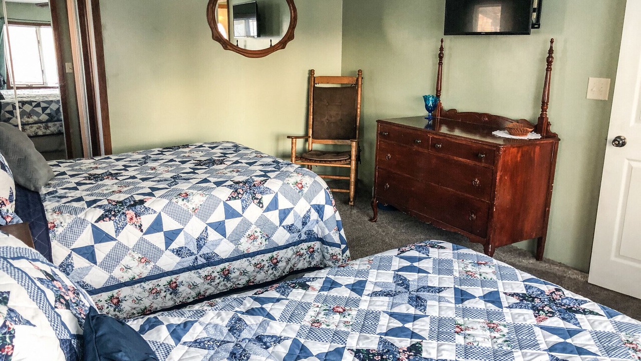 Photo of Bedroom in Lakeside