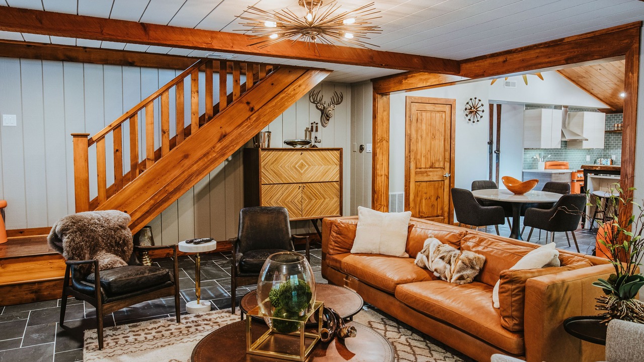 Photo of Livingroom in Helmsburg