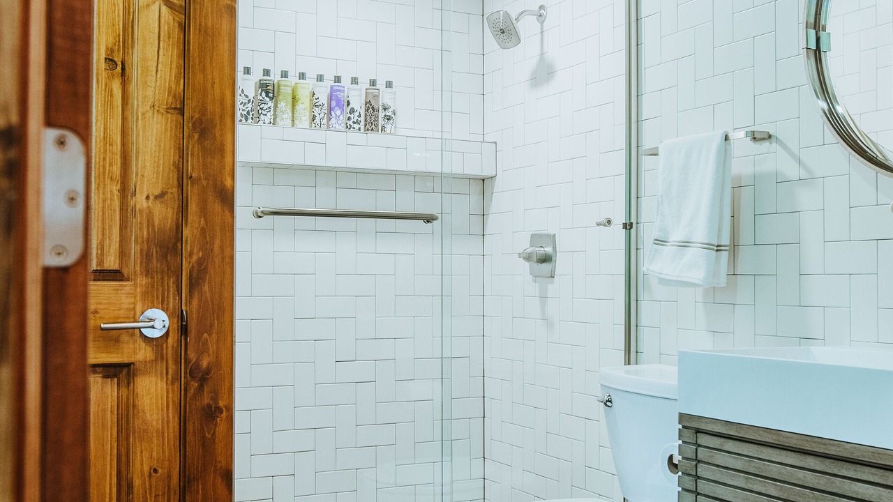 Photo of Bathroom in Helmsburg