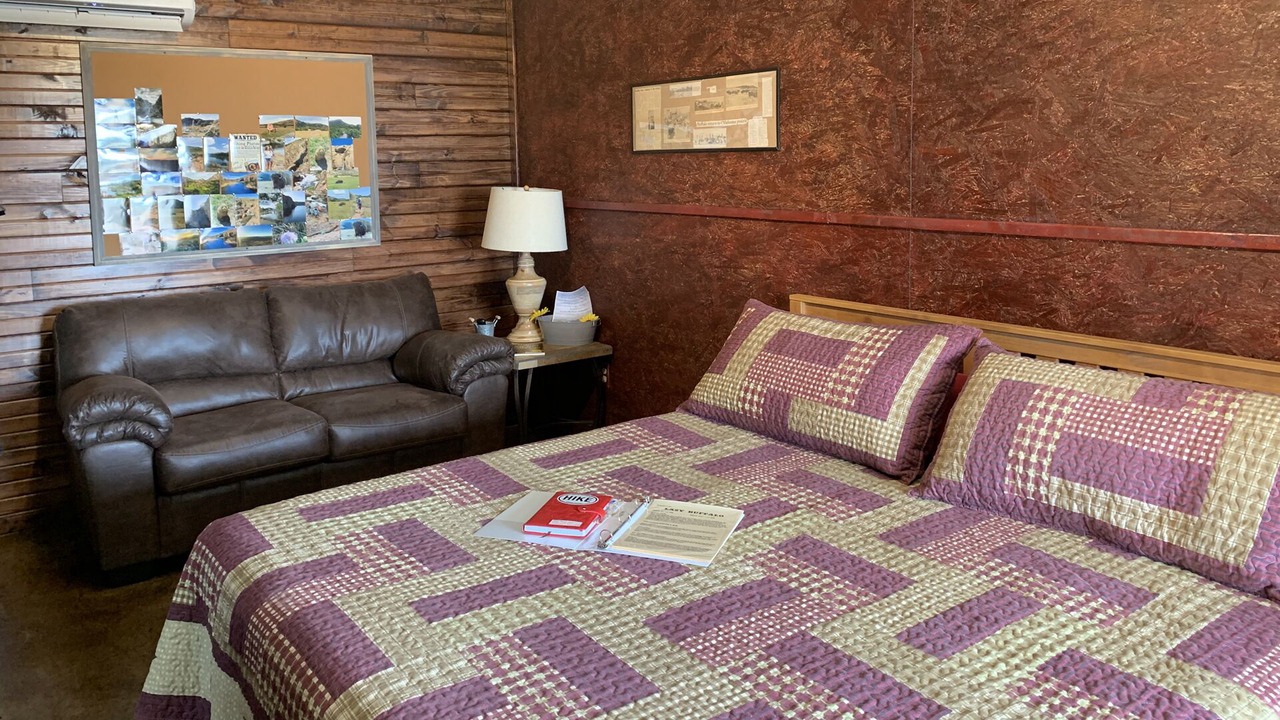 Photo of Bedroom in Cache