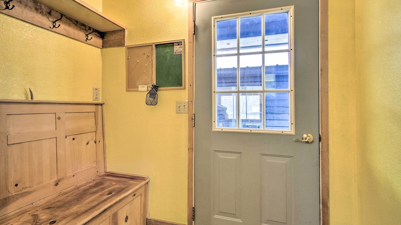 Photo of Bedroom in Salmon