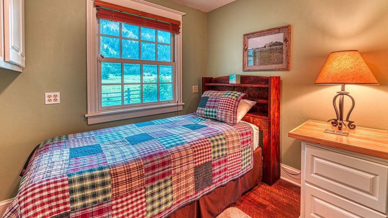 Photo of Bedroom in Livingston