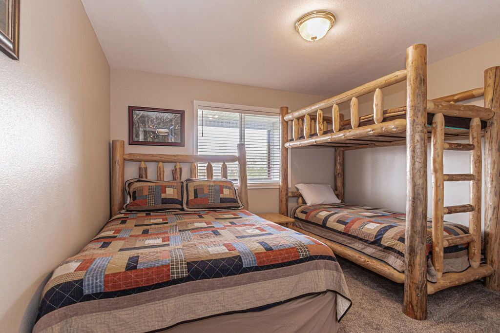 Photo of Bedroom in Ririe