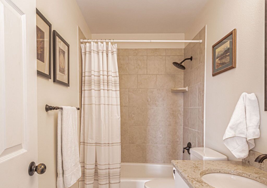 Photo of Bathroom in Ririe