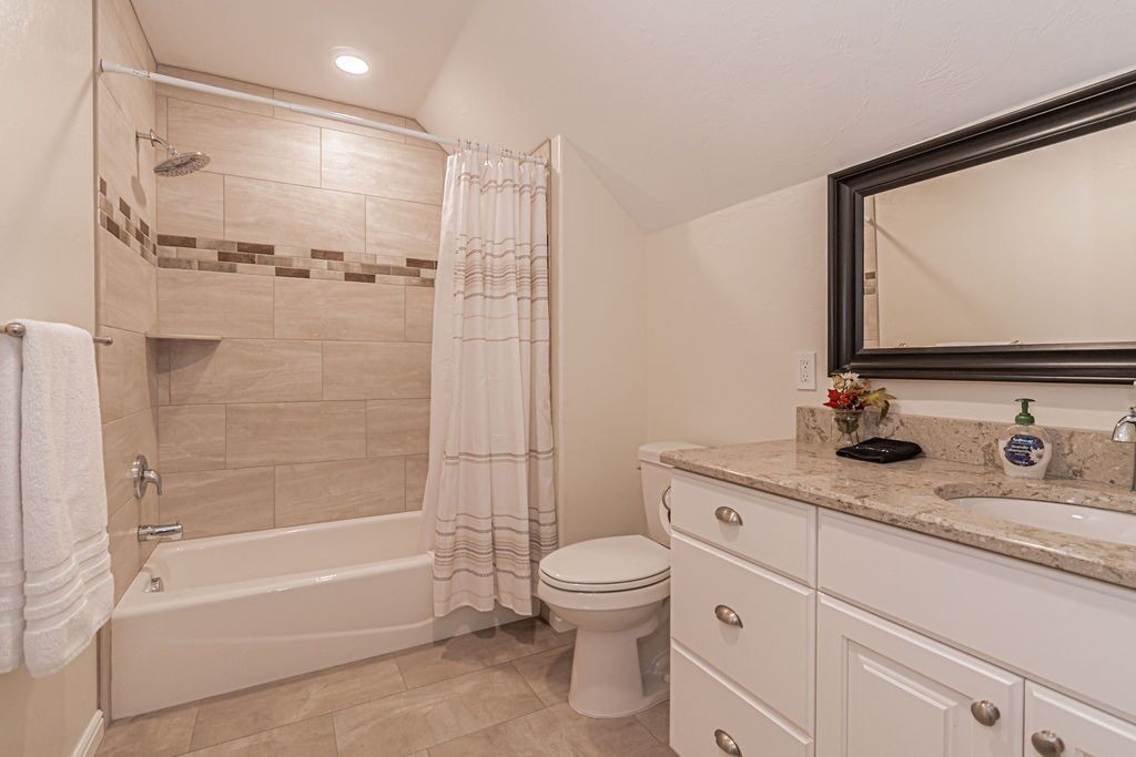 Photo of Bathroom in Ririe