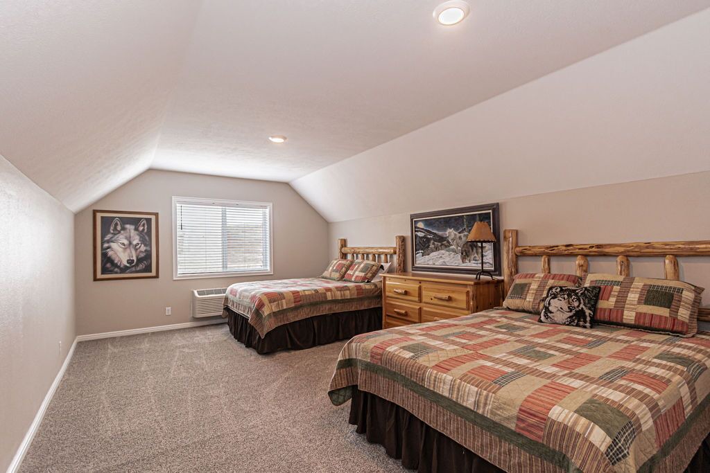 Photo of Bedroom in Ririe
