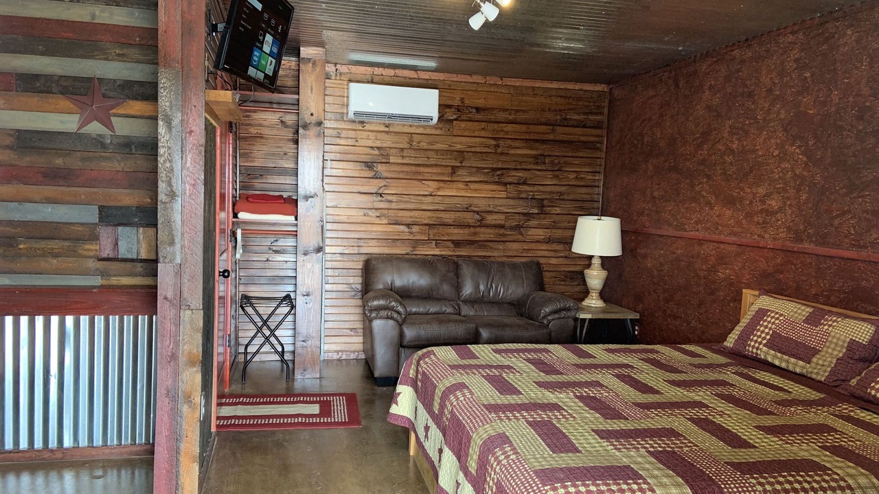Photo of Bedroom in Cache