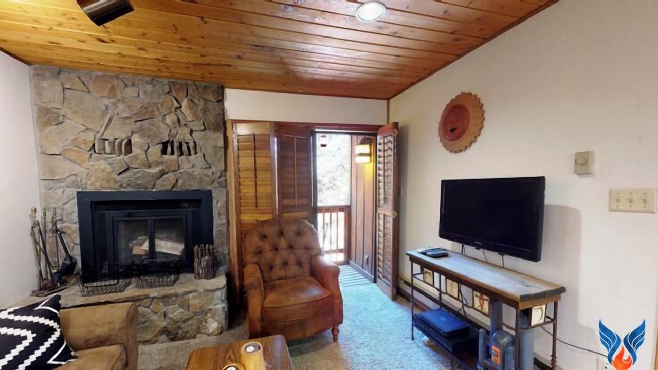 Photo of Livingroom in Angel Fire