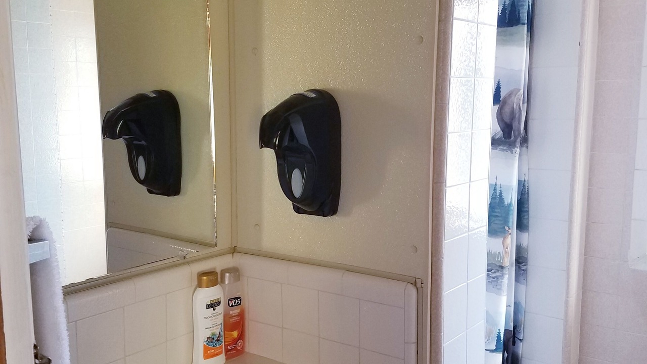Photo of Bathroom in West Yellowstone