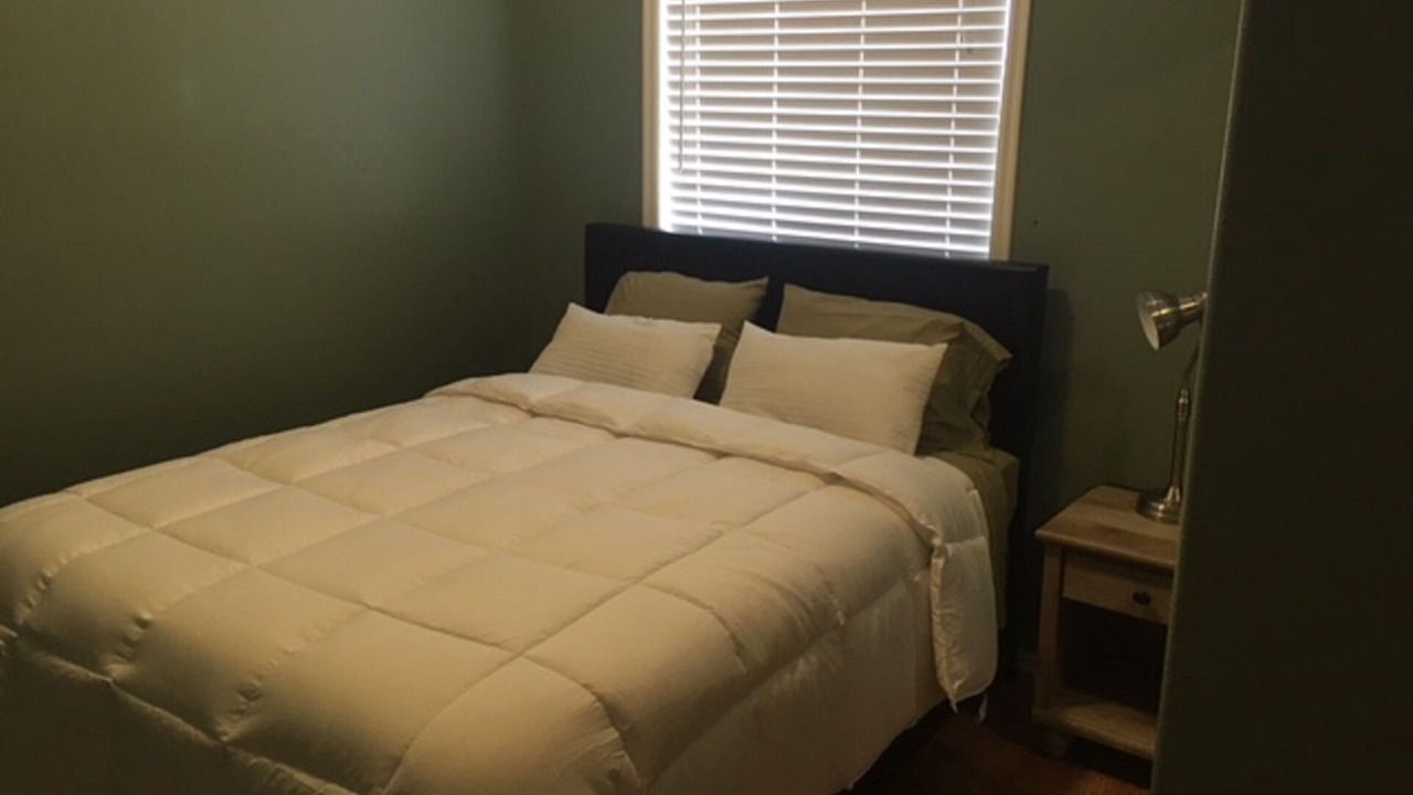 Photo of Bedroom in Evanston