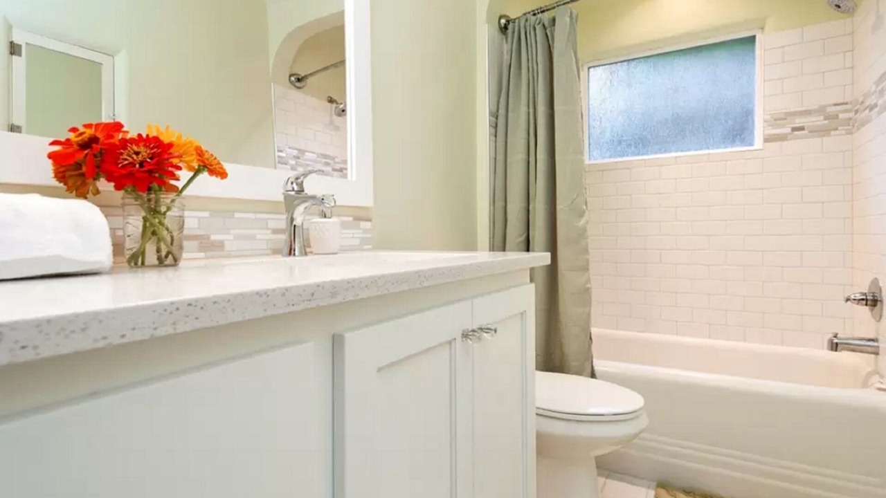 Photo of Bathroom in North End