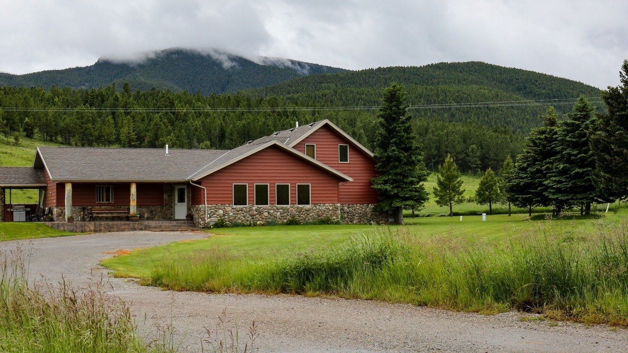 Photo of Outdoor in Moccasin