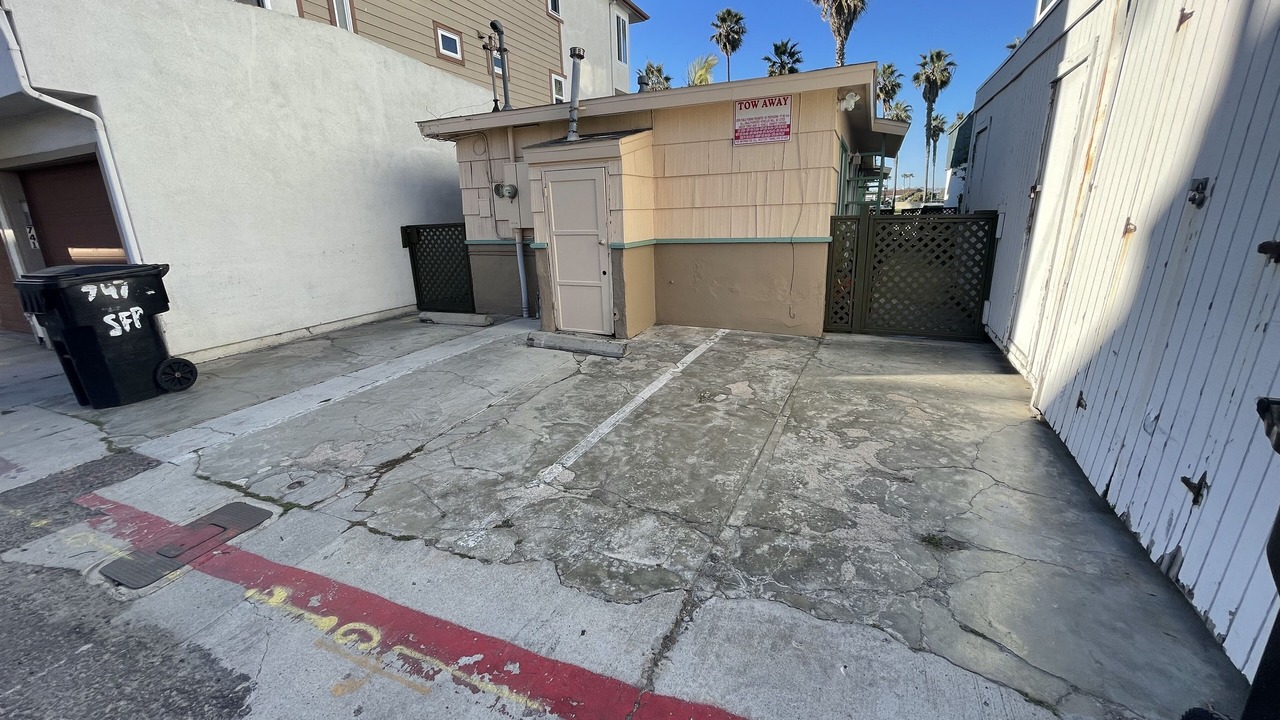 Photo of Outdoor in South Mission Beach