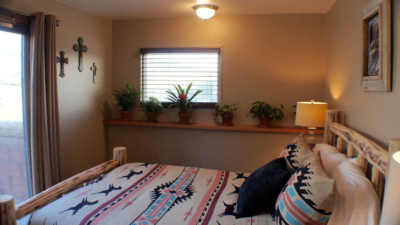 Photo of Bedroom in White Sulphur Springs