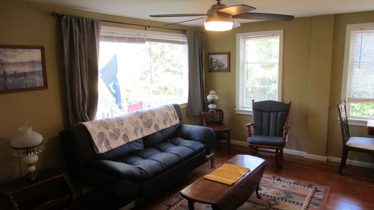 Photo of Livingroom in Lakewood