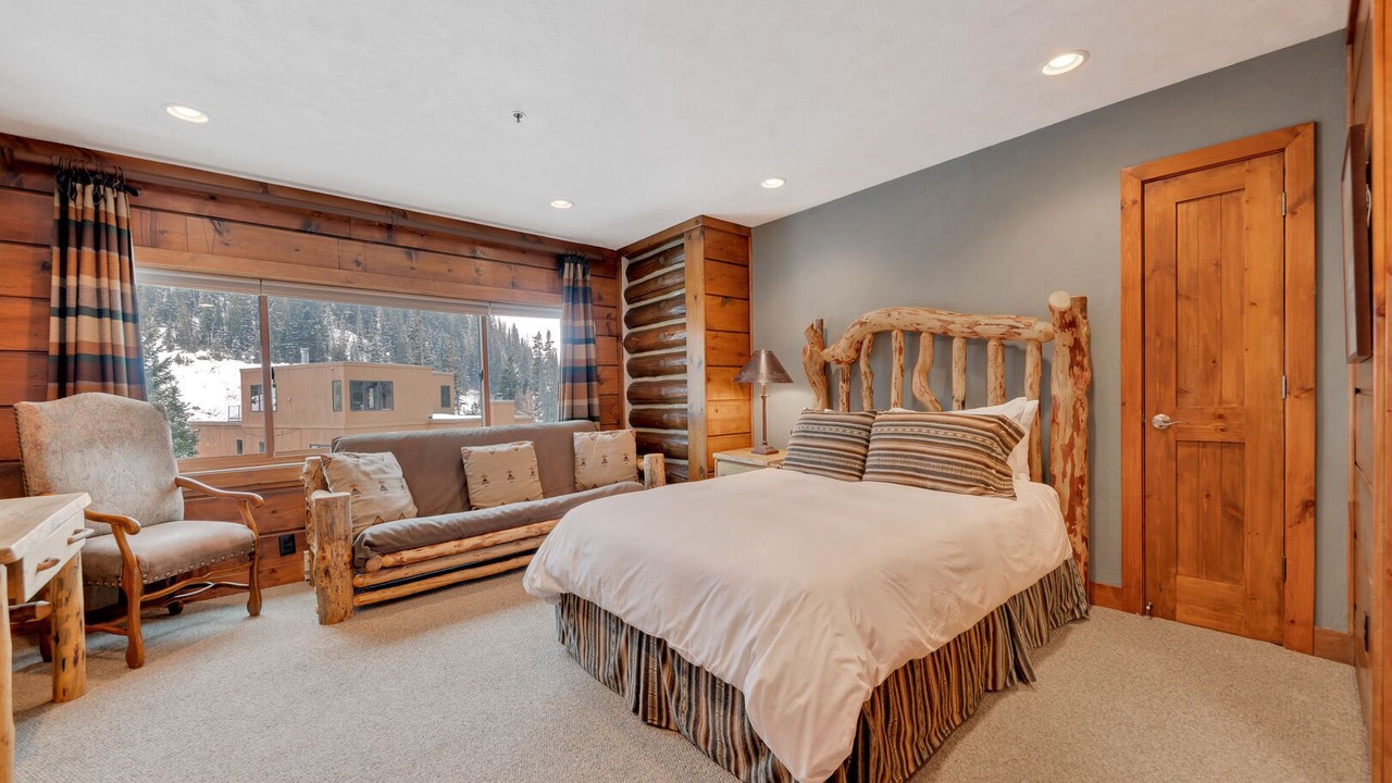 Photo of Bedroom in Salt Lake Mountain Resorts