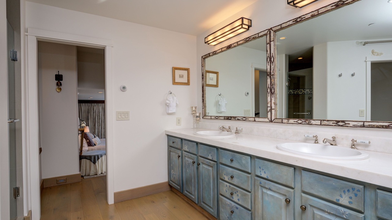 Photo of Bathroom in Big Sky