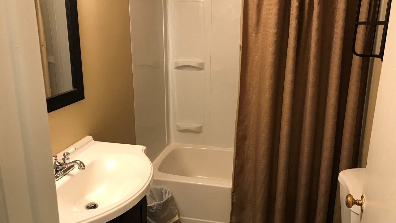 Photo of Bathroom in Cascade