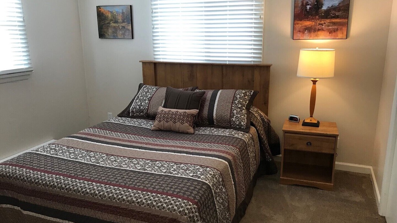 Photo of Bedroom in Cascade