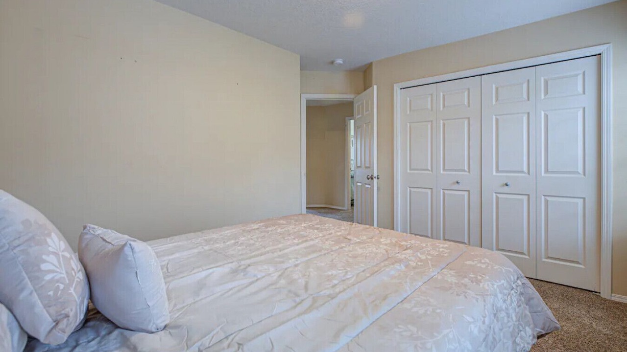 Photo of Bedroom in Orenco