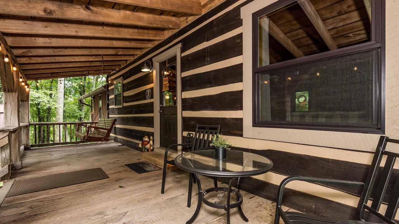 Photo of Patio Balcony in Gnaw Bone