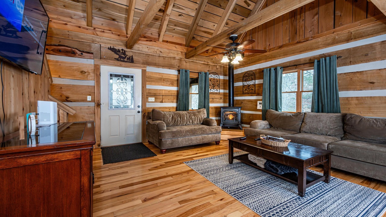 Photo of Livingroom in Gnaw Bone