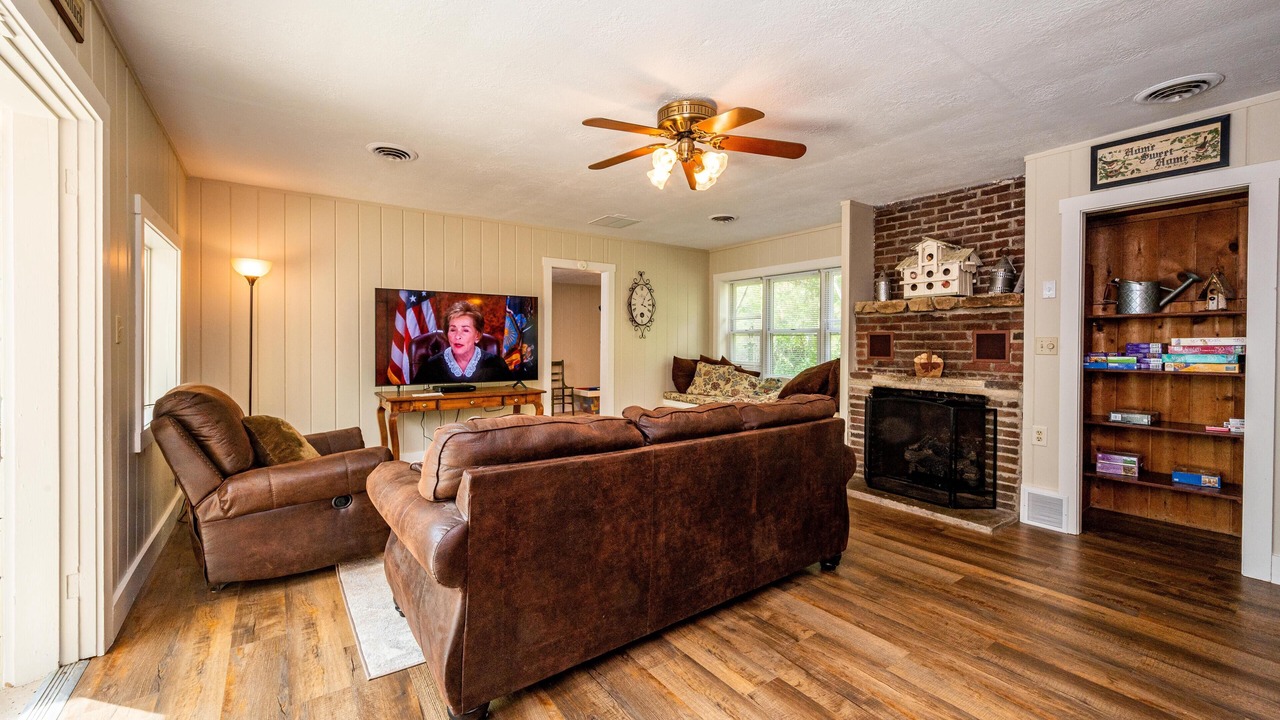 Photo of Livingroom in Nashville