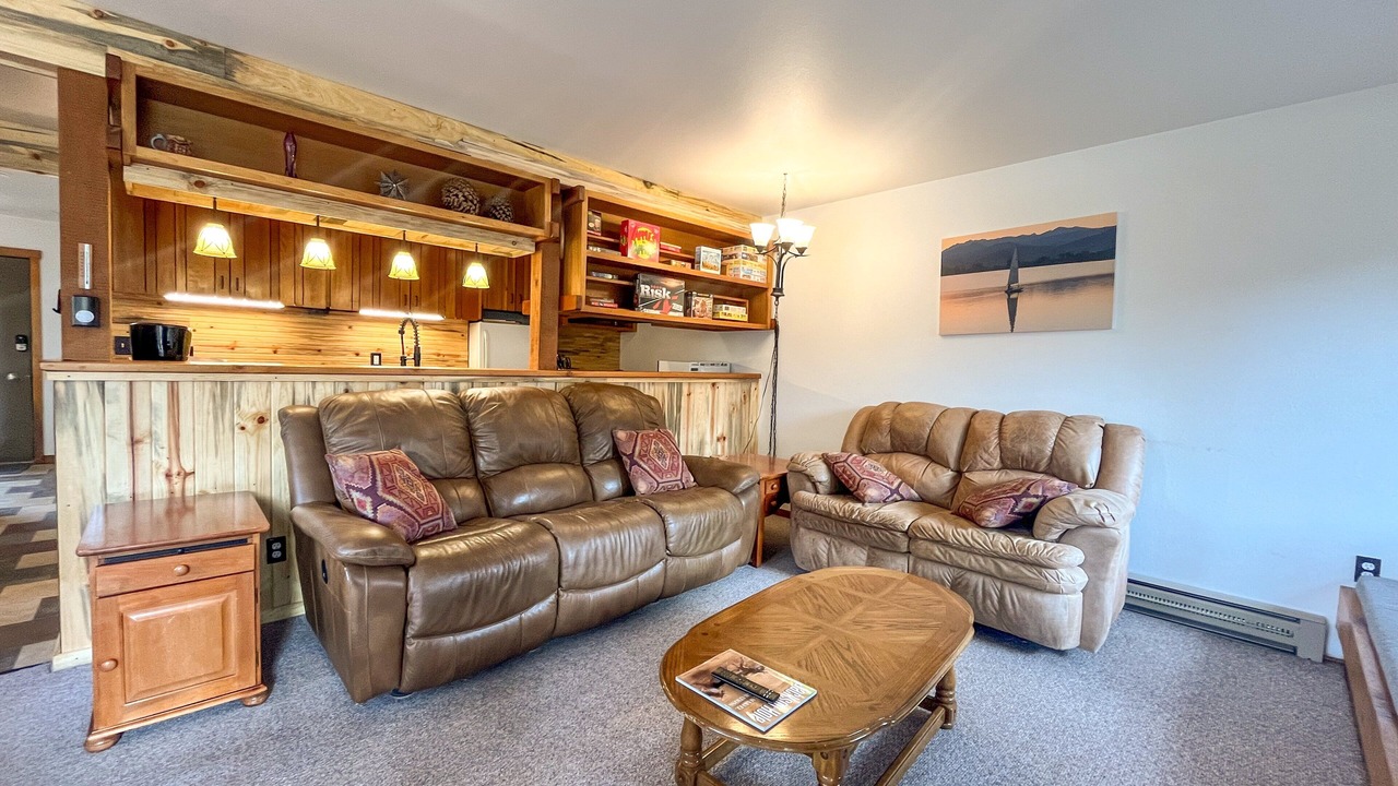 Photo of Livingroom in Teton Pines