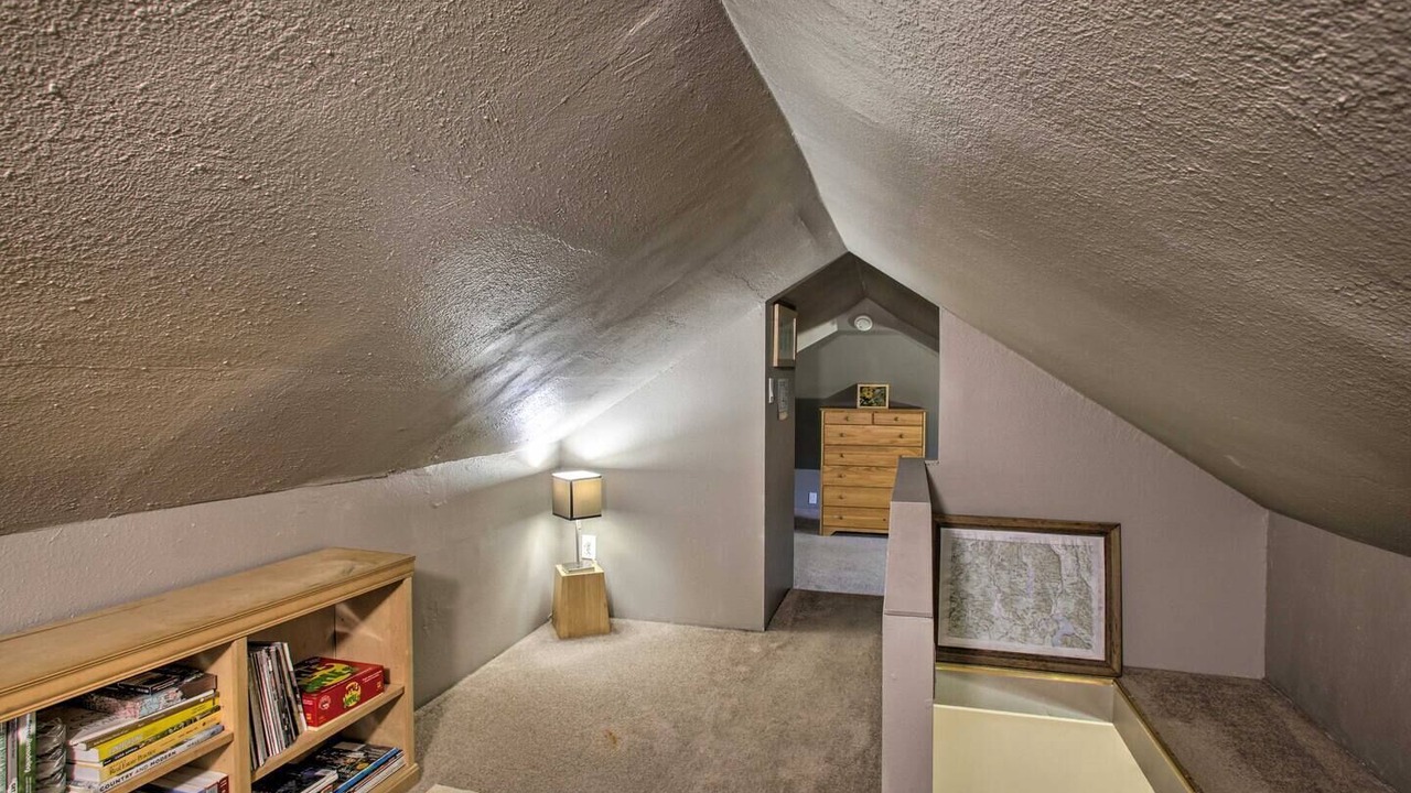 Photo of Bedroom in Garden District