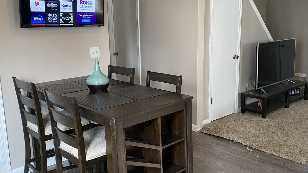 Photo of Livingroom in Avon Lake