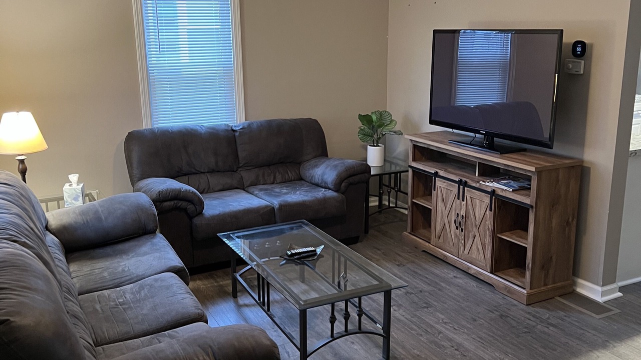 Photo of Livingroom in Avon Lake