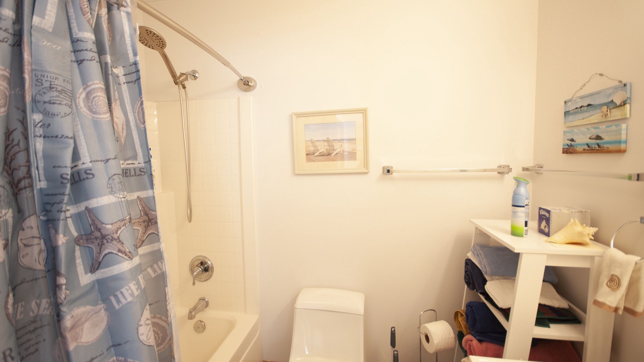 Photo of Bathroom in Tranquil Harbour