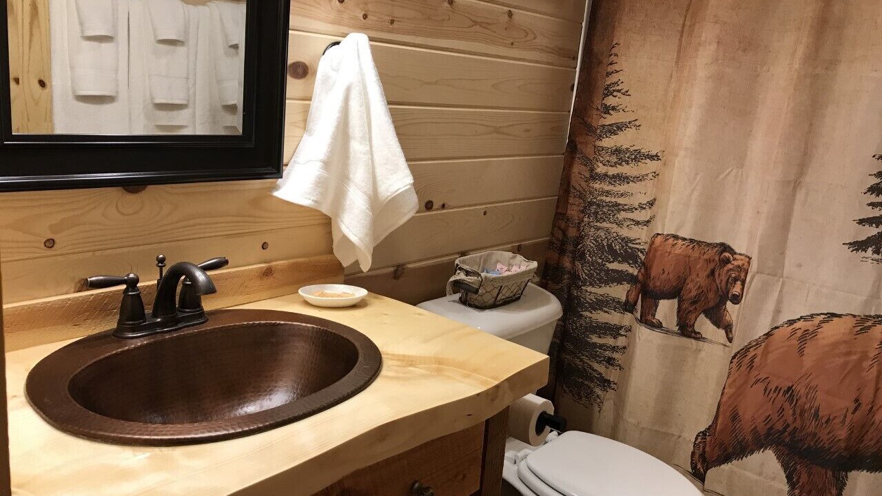 Photo of Bathroom in Emigrant