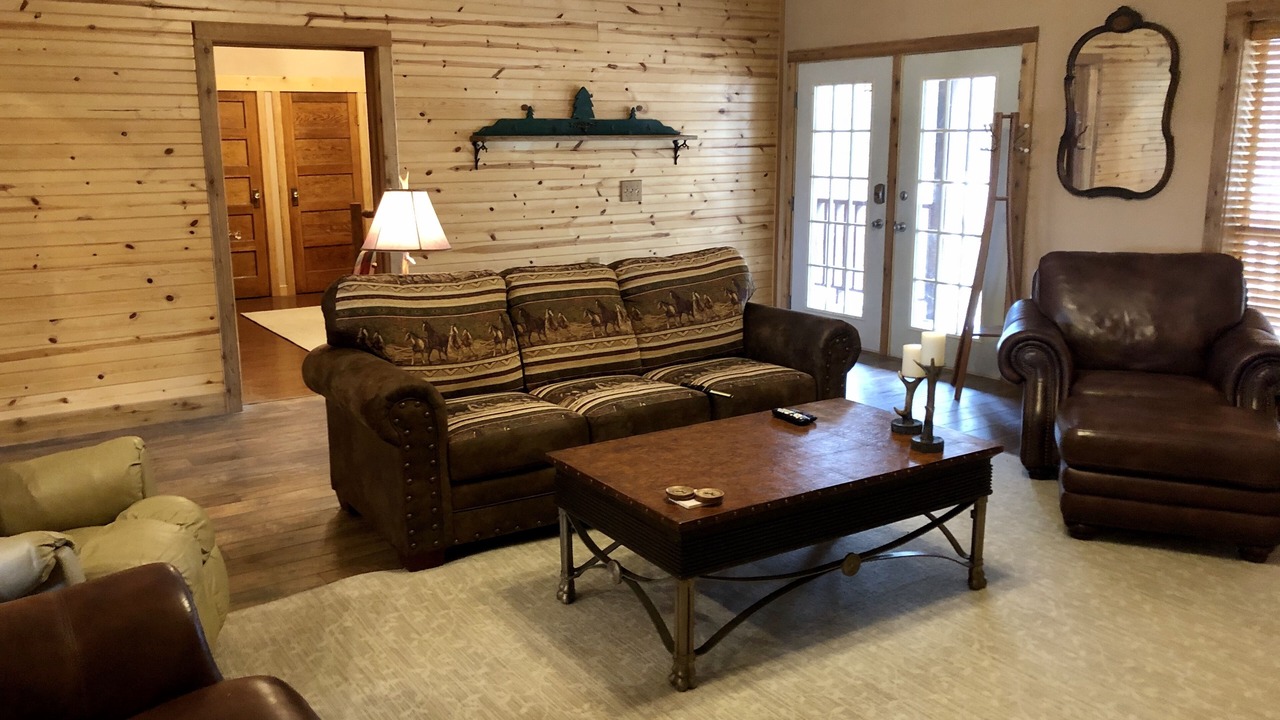 Photo of Livingroom in Calico Rock