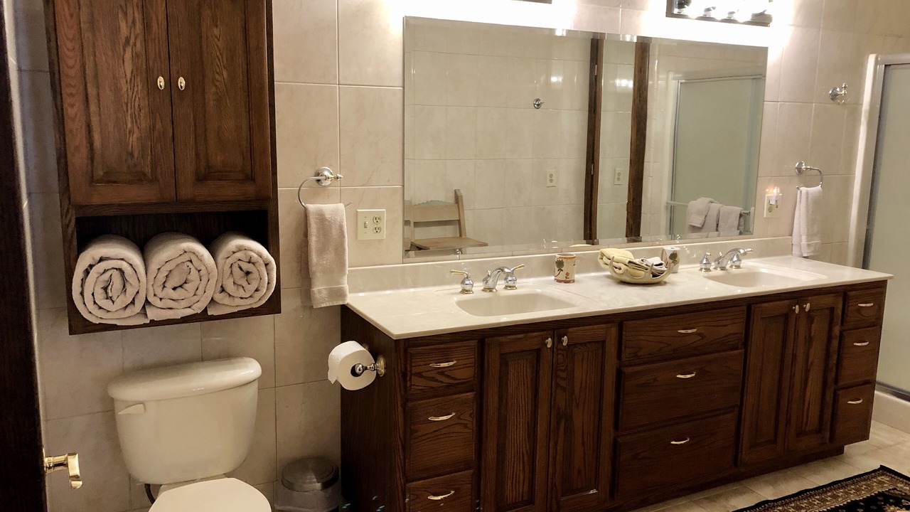 Photo of Bathroom in Calico Rock