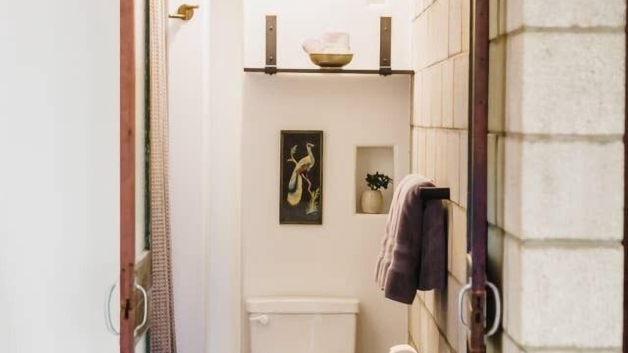 Photo of Bathroom in Little Italy