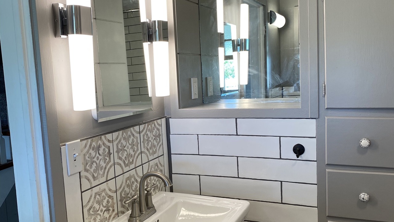 Photo of Bathroom in Fairview