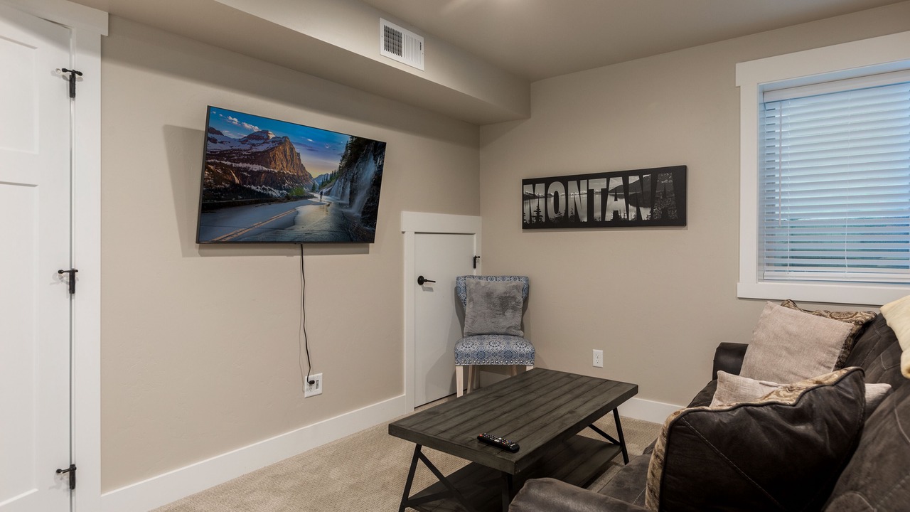 Photo of Livingroom in Columbia Falls
