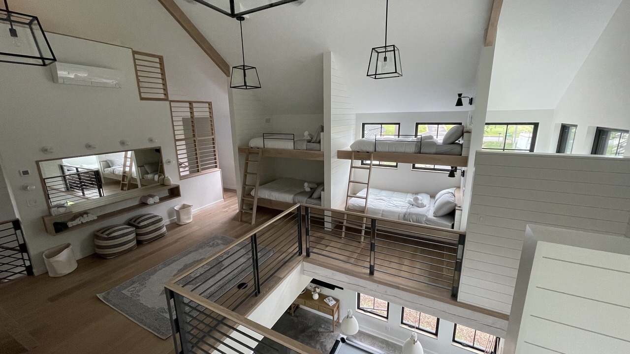 Photo of Bedroom in State College