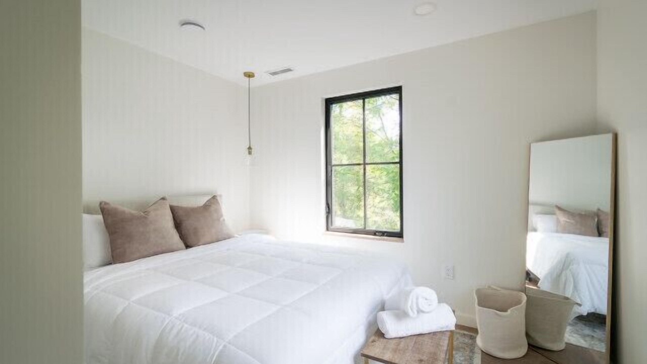 Photo of Bedroom in State College