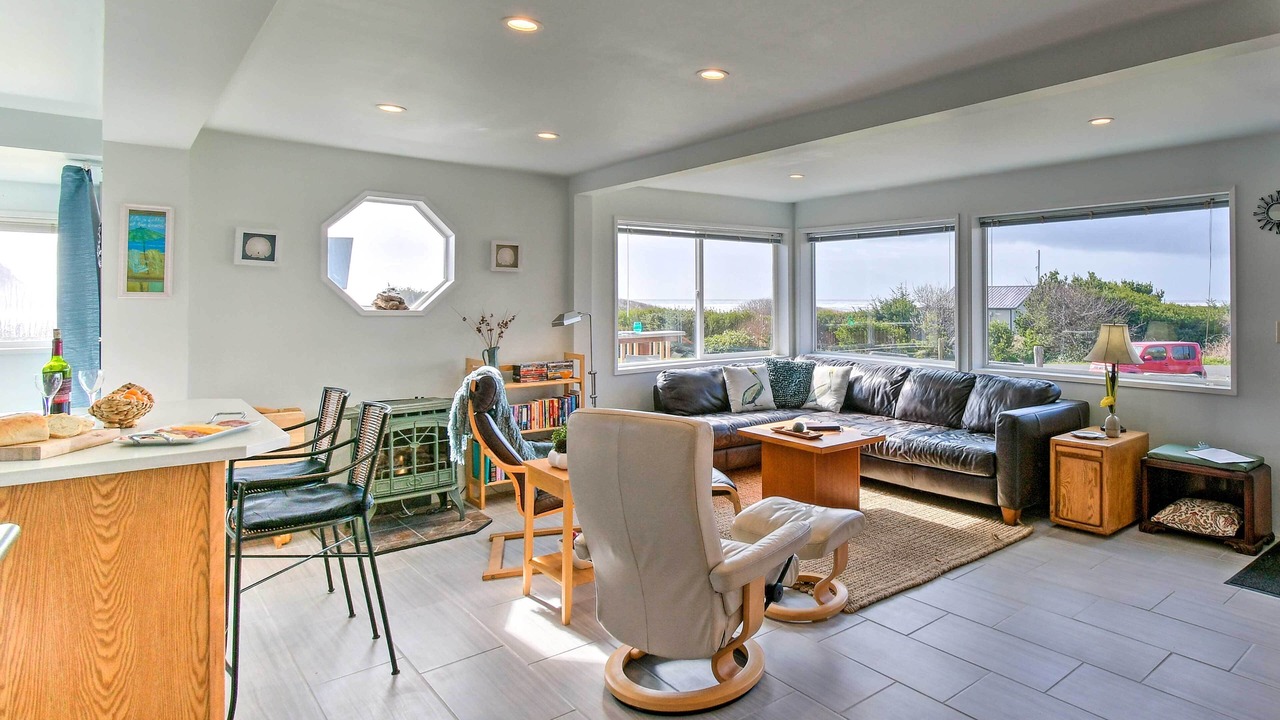 Photo of Livingroom in Pacific Beach