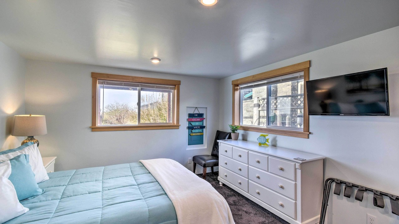 Photo of Bedroom in Pacific Beach