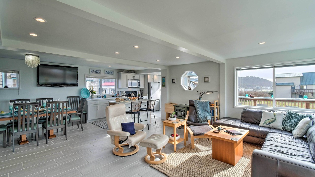 Photo of Bedroom in Pacific Beach