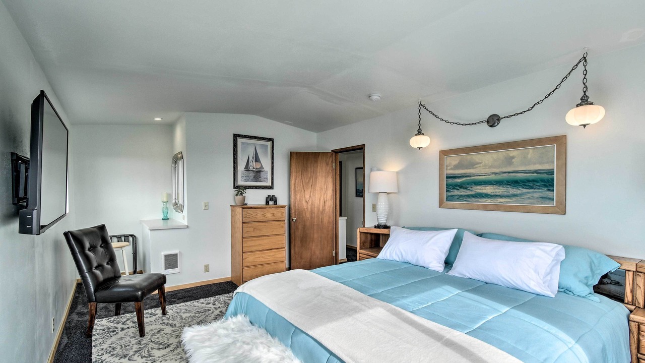 Photo of Bedroom in Pacific Beach