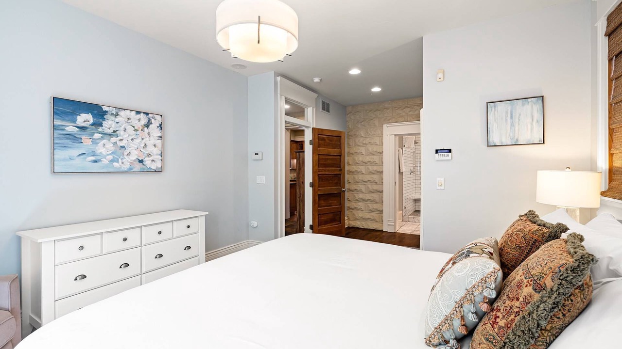 Photo of Bedroom in North End