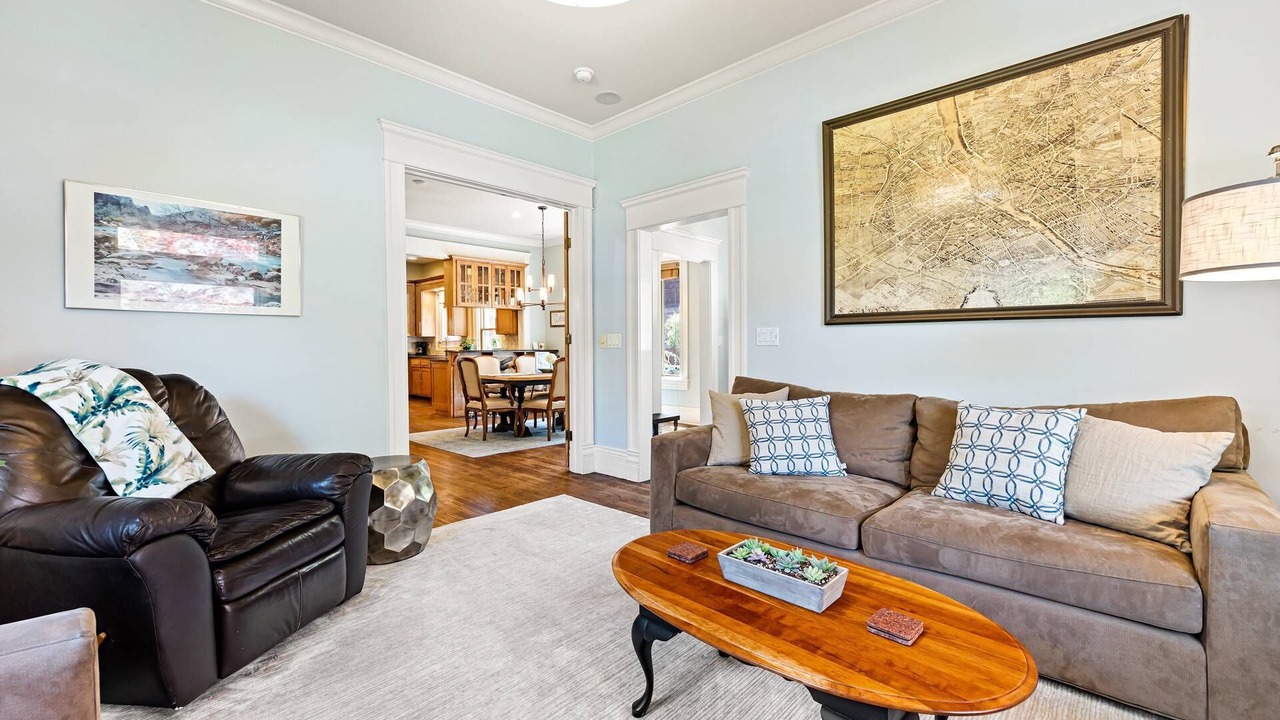 Photo of Livingroom in North End