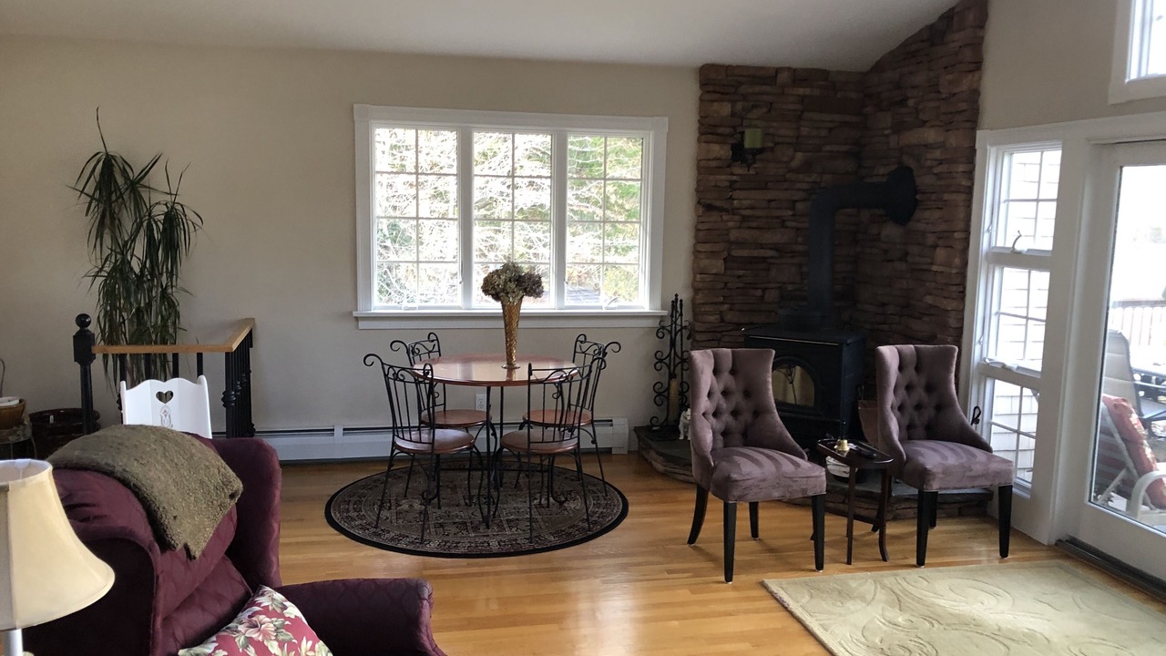 Photo of Livingroom in East Falmouth