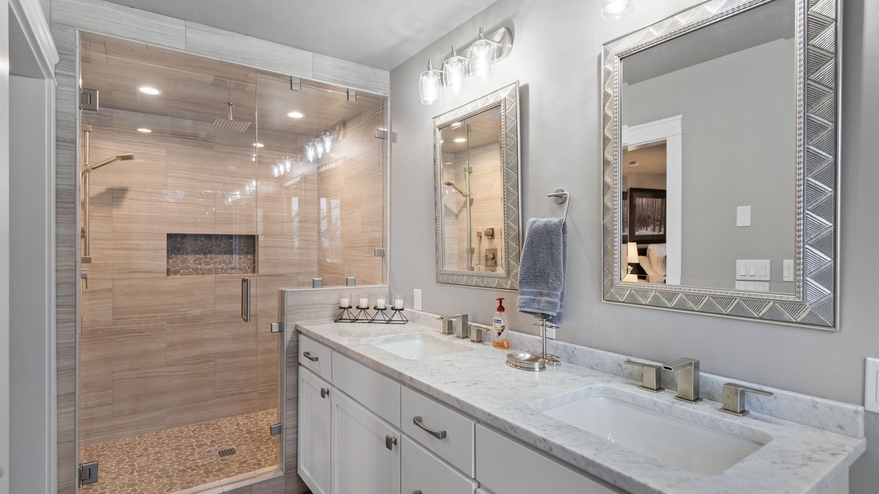 Photo of Bathroom in East Hope
